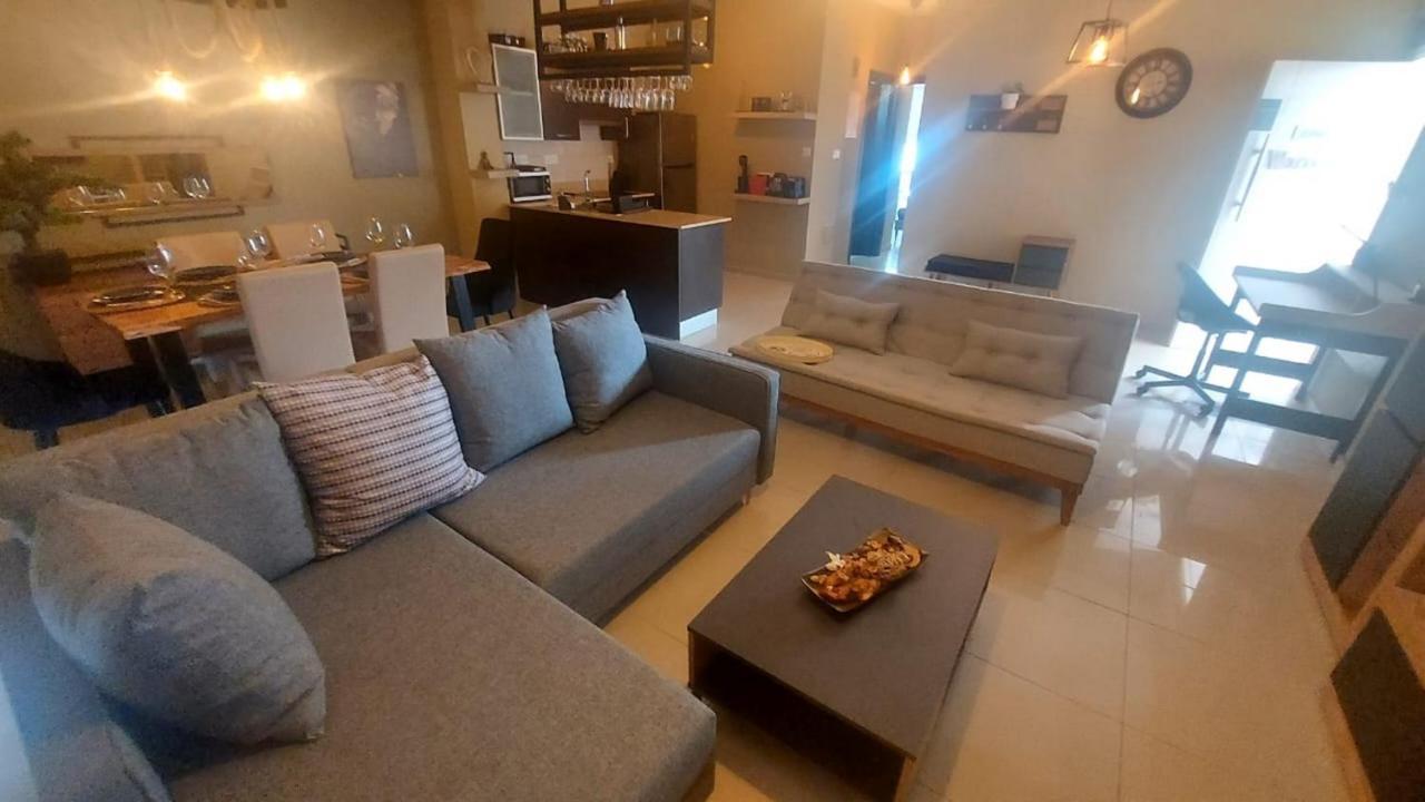 Paramount Gardens Resorts C201 ลาร์นาคา ภายนอก รูปภาพ
