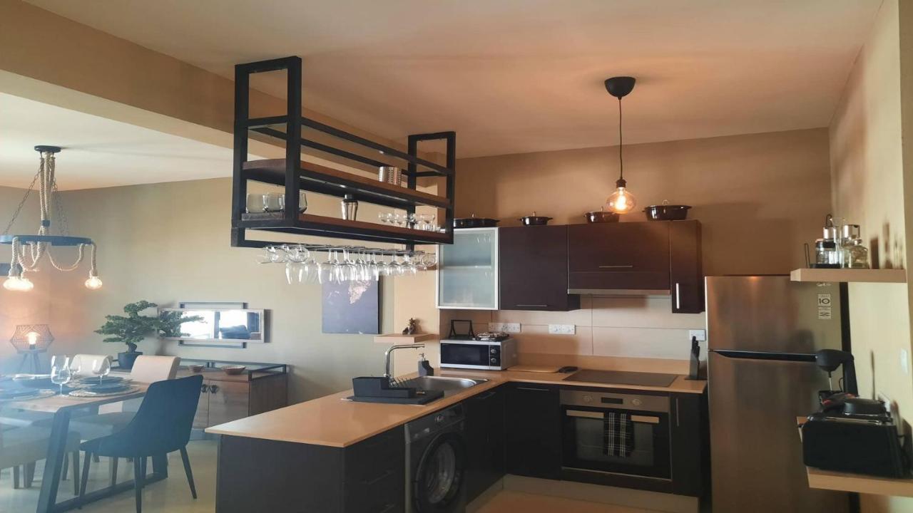 Paramount Gardens Resorts C201 ลาร์นาคา ภายนอก รูปภาพ